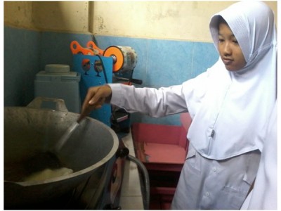 Keterampilan Menggoreng Kerupuk