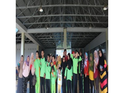 Outing Class di Kolam Renang Pulau Belibis