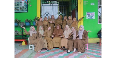 Foto Bersama Mahasiswa PLK 