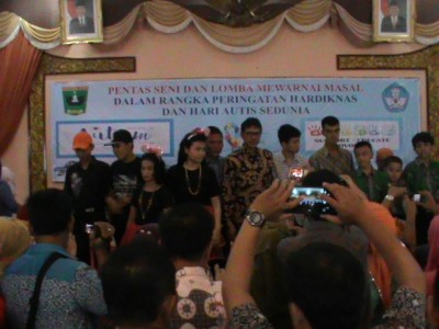 Foto bersama dengan Bapak Gubernur Sumbar