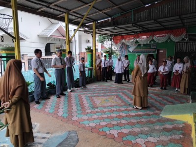 Hari Pertama Sekolah Semester II 2026