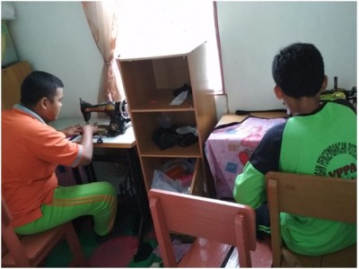 Keterampilan Menjahit