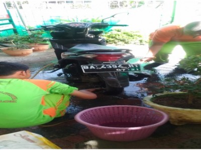 Belajar Menyuci Motor