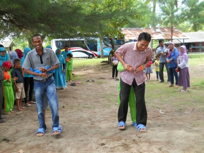 Outing Class di Pasir Jambak Padang pada Mai 2016